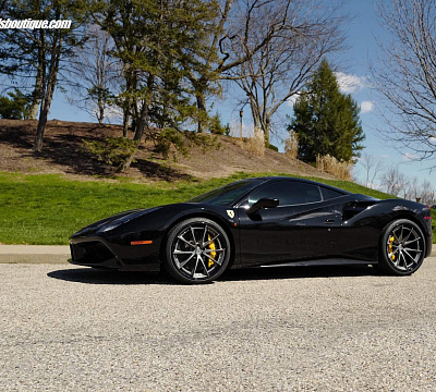 Фото дисков HRE S204 на Ferrari 488