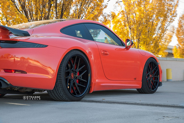 Фото дисков Strasse Wheels SM7T Deep Concave Другой цвет на Porsche 911 VII