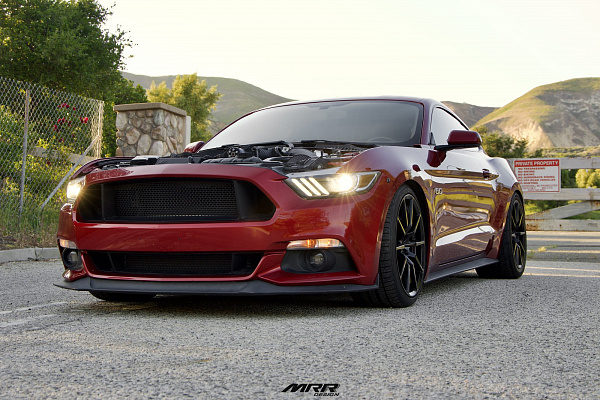 Фото дисков MRR M350 Черный глянец на Ford Mustang VI