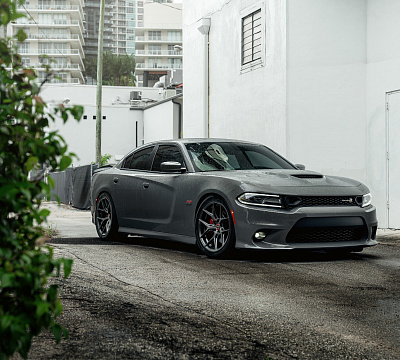 Фото дисков Vossen HF-5 на Dodge Charger VII