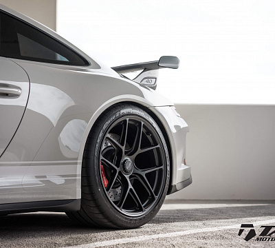 Фото дисков HRE R101 Lightweight на Porsche 911 VII