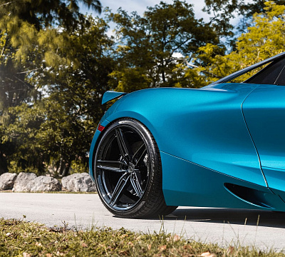 Фото дисков Anrky AN15 на McLaren 720S