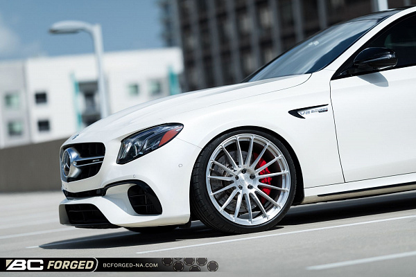 Фото дисков BC Forged RZ15 Глянцевый лак на Mercedes-Benz E-Class (W213, S213, C238)