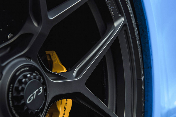 Фото дисков Brixton Forged PF7 Сатиновый темный лак на Porsche 911 VII