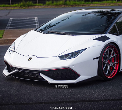 Фото дисков Strasse Wheels SM5R Deep Concave на Lamborghini Huracan