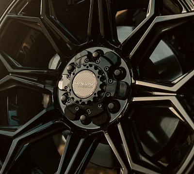Фото дисков 4PLAY 4P83 на Toyota Tundra III