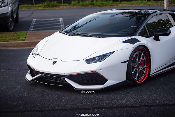 Фото дисков Strasse Wheels SM5R Deep Concave Другой цвет на Lamborghini Huracan