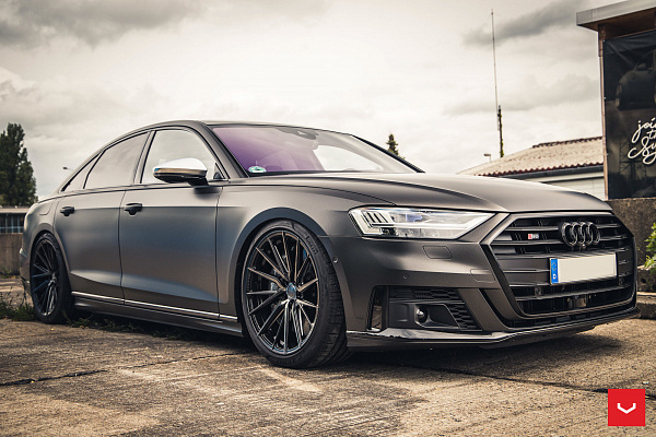 Audi A8 / S8