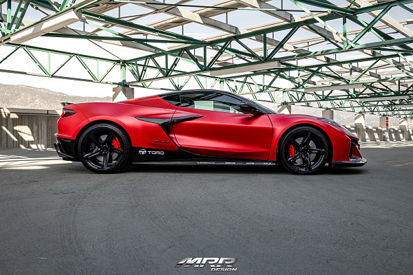 Фото дисков MRR F23 Черный глянец на Chevrolet Corvette C8