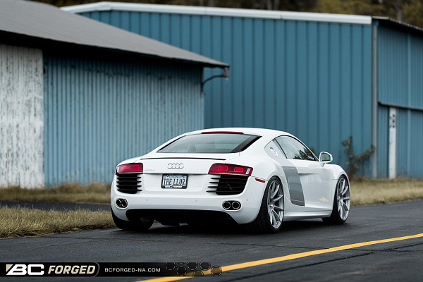 Фото дисков BC Forged RZ10 Глянцевый лак на Audi R8 (Typ 42)