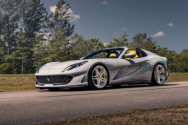 Ferrari 812 GTS