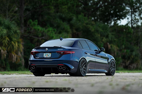 Фото дисков BC Forged HCA381 Сатиновый графит на Alfa Romeo Giulia II (952)