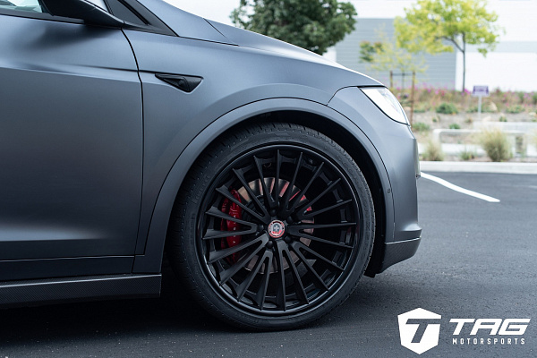 Фото дисков HRE S209H Черный сатин на Tesla Model X