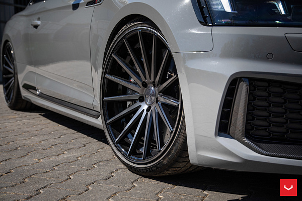 Фото дисков Vossen VFS-2 Глянцевый темный лак на Audi A/S/RS 5 (F5)