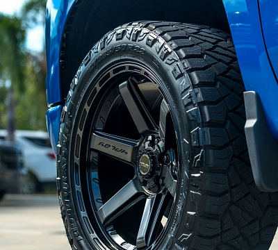 Фото дисков 4PLAY 4P63 на Chevrolet Silverado IV