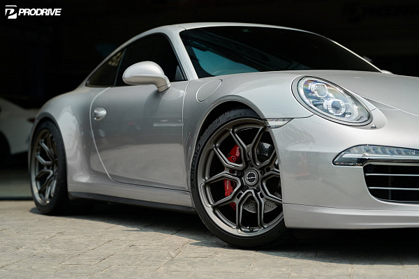 Фото дисков Brixton Forged CM5-R Глянцевый темный лак на Porsche 911 VII