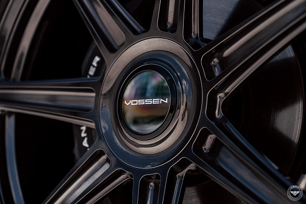 Фото дисков Vossen S17-11 Глянцевый темный лак на Range Rover V