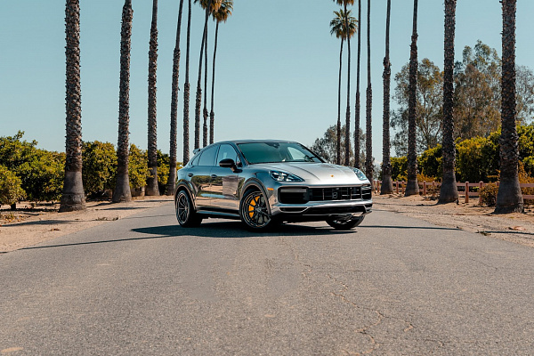 Фото дисков Brixton Forged R11-RS Сатиновый темный лак на Porsche Cayenne III