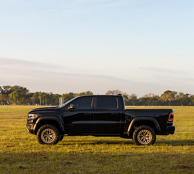Фото дисков Vossen LC3-01T на Ram 1500 V