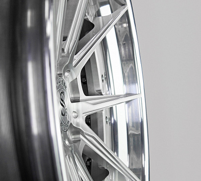 Strasse Wheels SV10 Deep Concave FS