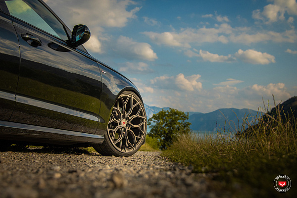 Фото дисков Vossen S17-01 Сатиновый графит на Audi A/RS 6 (C7)