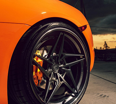 Фото дисков Anrky S3-X3 на McLaren 12C