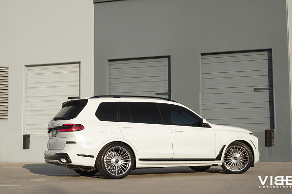 Фото дисков Vossen HF-8 Глянцевый лак на BMW X7 (G07)