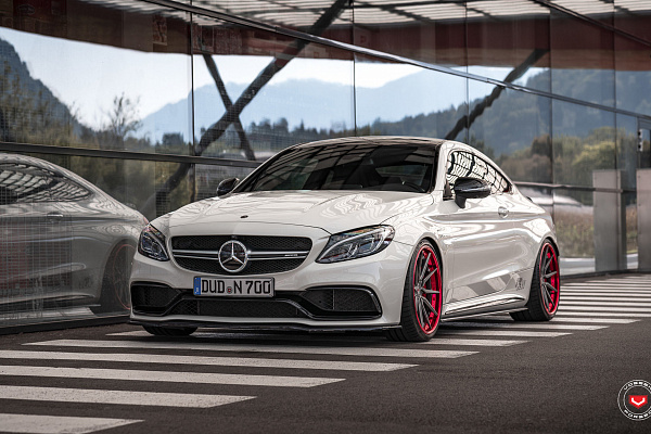 Фото дисков Vossen M-X2 (3-Piece) Глянцевый темный лак на Mercedes-Benz C-Class (W205)