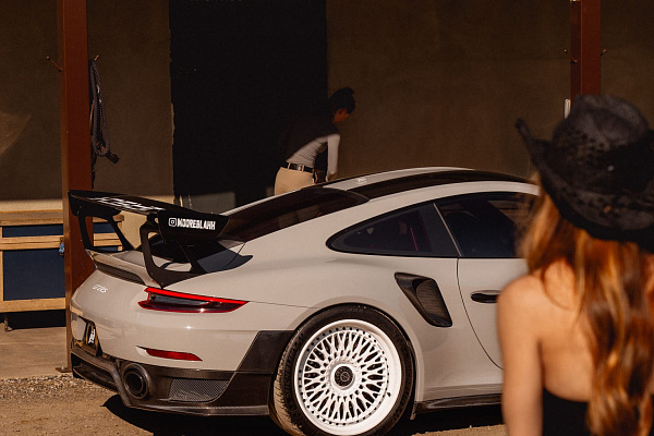 Фото дисков Brixton Forged TR20 Белый глянец на Porsche 911 VII