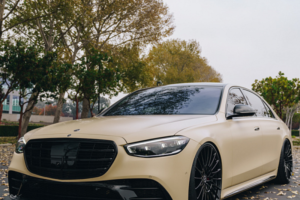 Фото дисков Brixton Forged HS1 Черный глянец на Mercedes-Benz S-Class (W223)