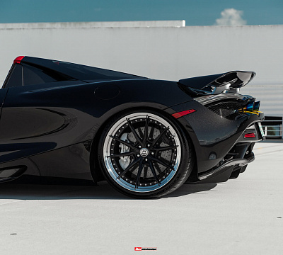 Фото дисков HRE S104SC на McLaren 720S
