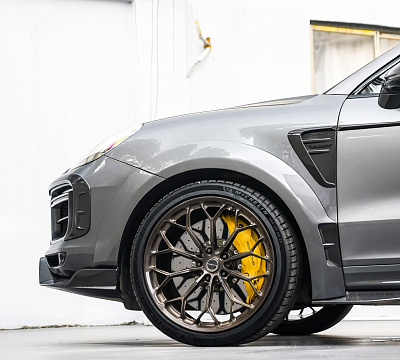 Фото дисков Brixton Forged CM6-RS на Porsche Cayenne III