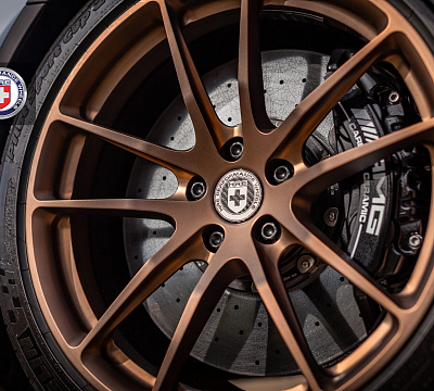 Фото дисков HRE P104 на Mercedes-Benz AMG GT I