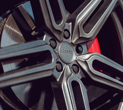 Фото дисков Vossen HF-1 на Jaguar F-Pace