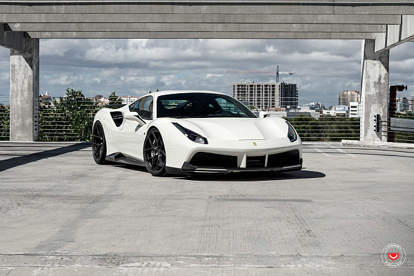 Фото дисков Vossen S21-01 Сатиновый темный лак на Ferrari 488