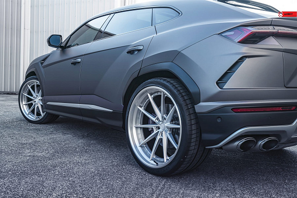 Фото дисков Anrky AN38 Сатиновый лак на Lamborghini Urus