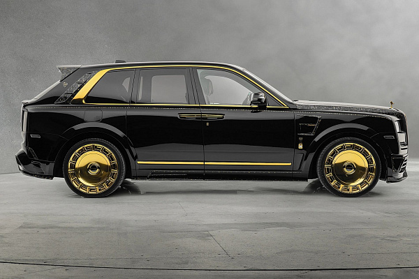 Фото дисков Mansory FD.15 Глянцевое золото на Rolls-Royce Cullinan