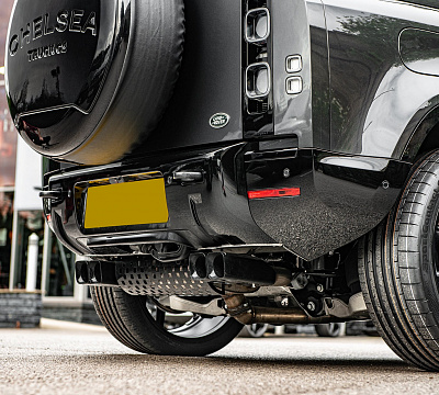Фото дисков Kahn Type 52 RS на Land Rover Defender II
