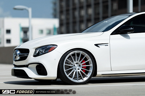 Фото дисков BC Forged RZ15 Глянцевый лак на Mercedes-Benz E-Class (W213, S213, C238)