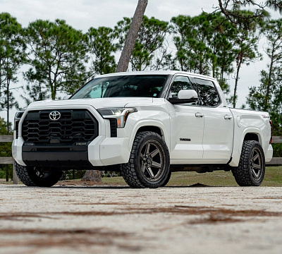 Фото дисков 4PLAY 4P63 на Toyota Tundra III