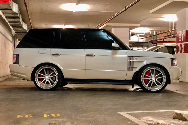 Фото дисков Anrky AN34 Глянцевый лак на Range Rover III