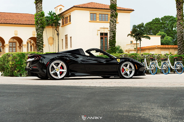 Фото дисков Anrky RS5.3 Полированный лак на Ferrari F8