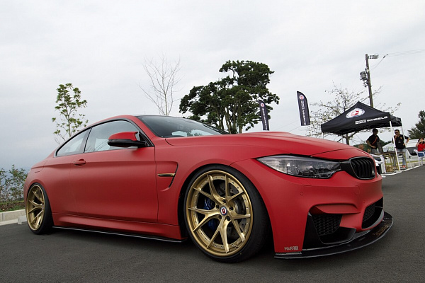 Фото дисков HRE S101 Глянцевое золото на BMW 4/M4 (F32/F82)