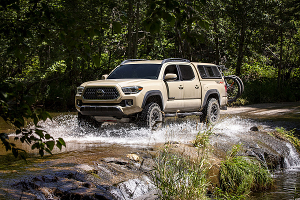 Фото дисков Black Rhino WARLORD  на Toyota Tacoma III