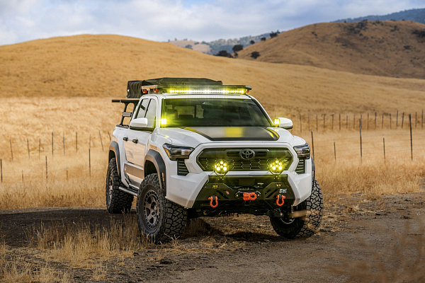 Фото дисков Black Rhino BAHARI Сатиновая темная бронза на  Toyota Tacoma IV