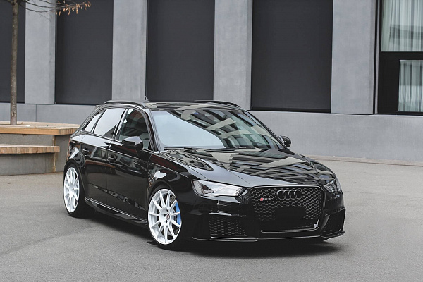 Фото дисков HRE RC103 Белый глянец на Audi A/S/RS 3 (8V)