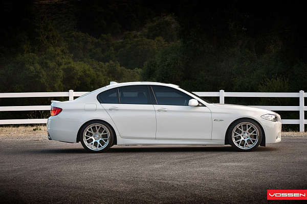 Фото дисков Vossen CV2 Серебро на BMW 5/M5 (F10)
