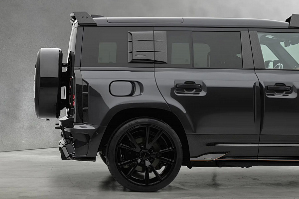 Land Rover Defender II