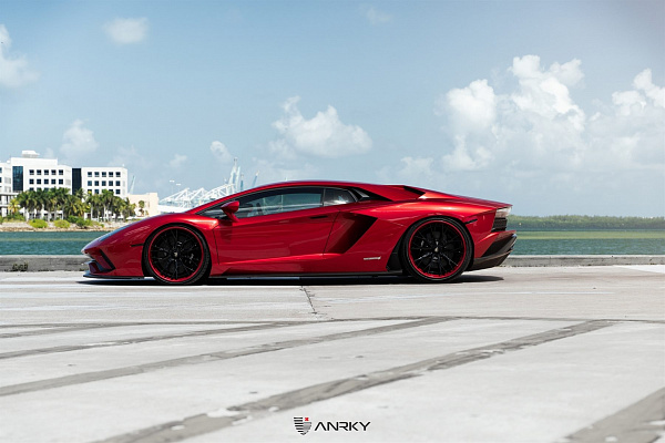 Фото дисков Anrky S3-X5 Черный глянец на Lamborghini Aventador