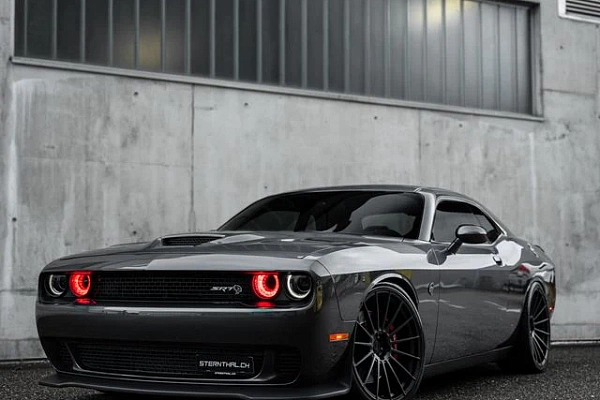Фото дисков ST Wheels ST22 Сатиновый графит на Dodge Challenger III